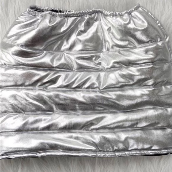 New Trendy mini skirt - Picture 2 of 3